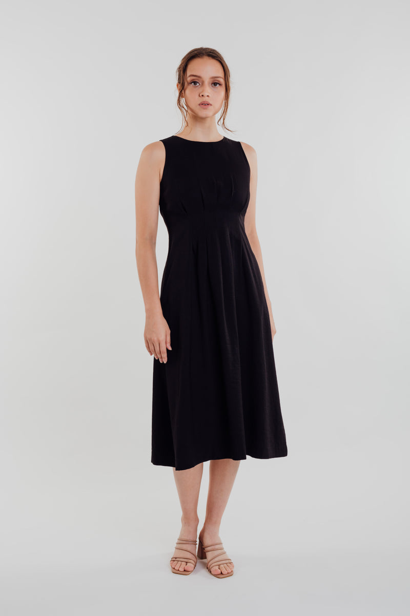 Box Pleated Midi Dress in Black