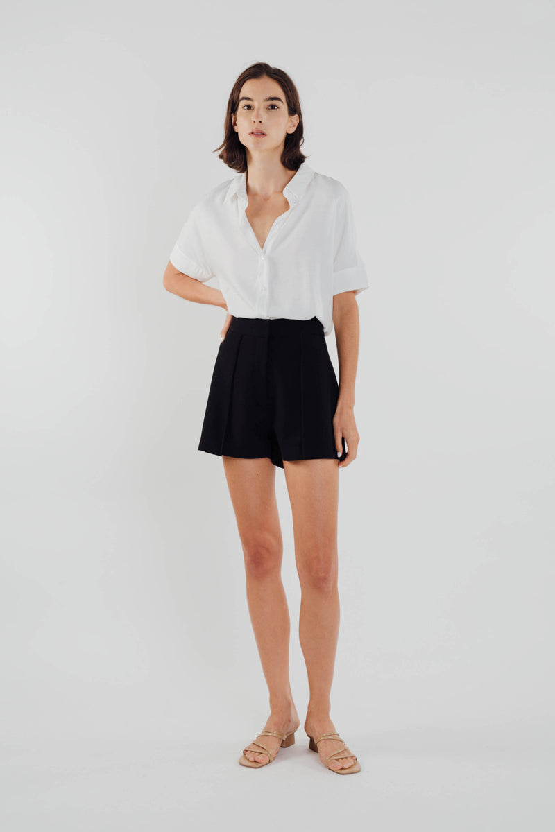 High Waisted Foldlines Shorts in Black