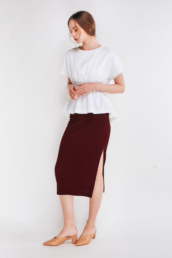 Ribbed Knit Straight Skirt In Maroon