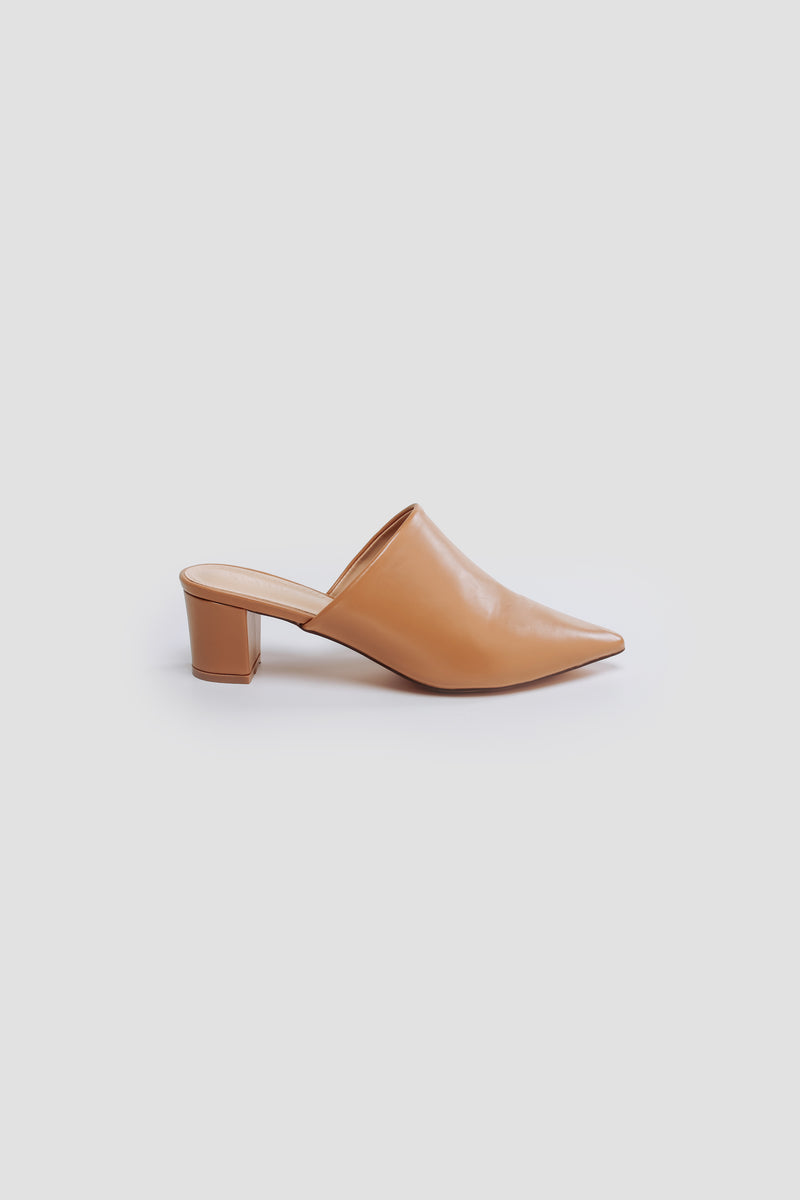 Pointed Toe Mules In Nude